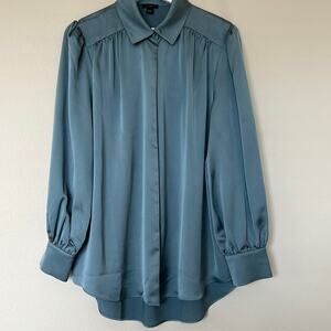NWOT Ann Taylor Factory Button Down Shirt, Size L